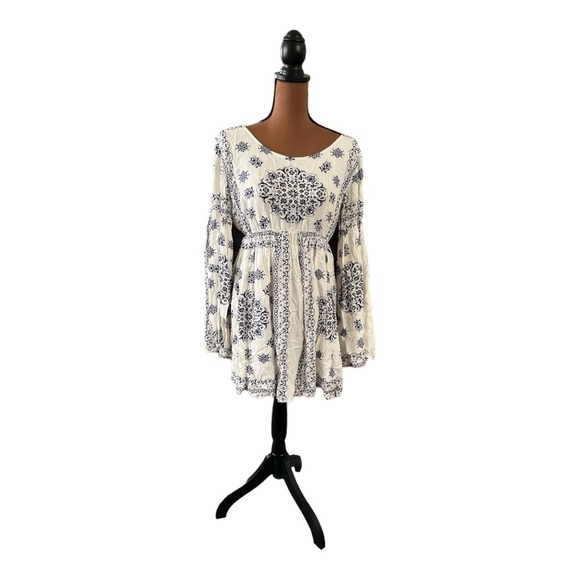 AKIRA Dresses & Skirts - Preloved Akira Chicago Dress Size Medium